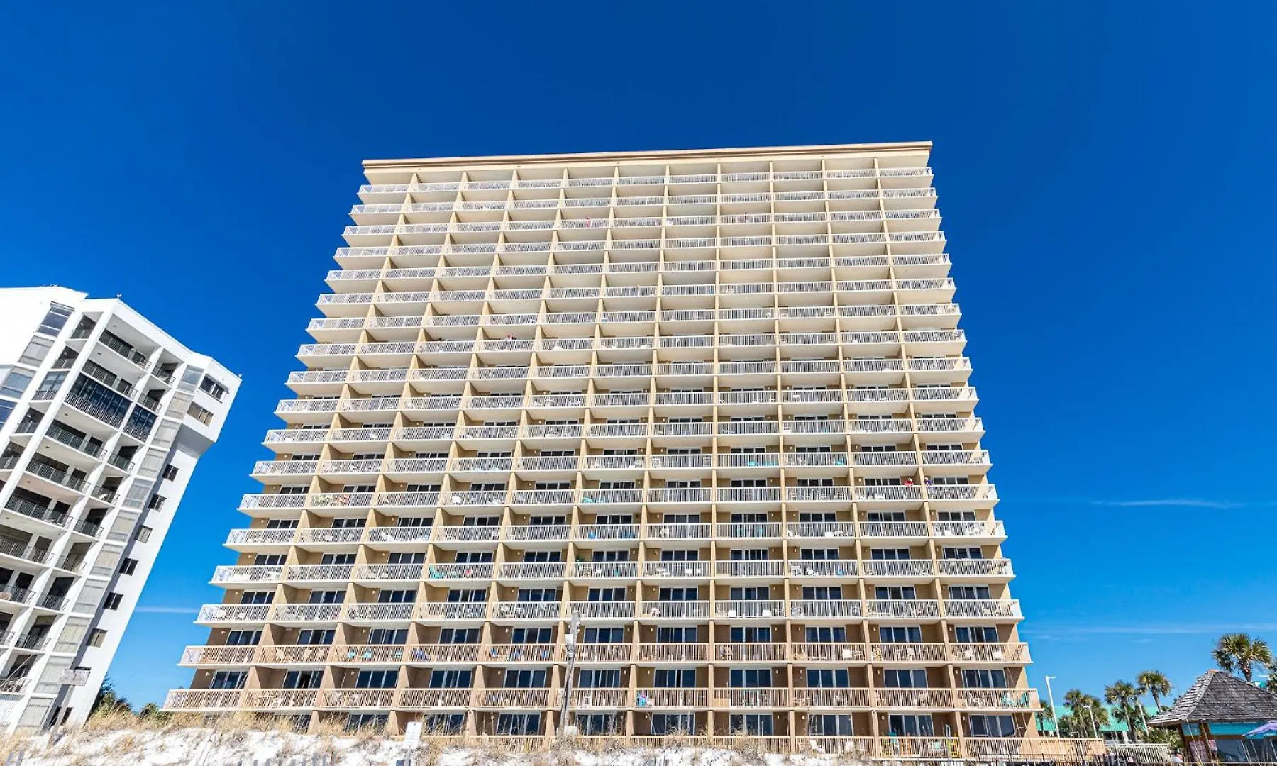 Pelican Beach 1811- By Holiday Isle Properties Destin Apartment