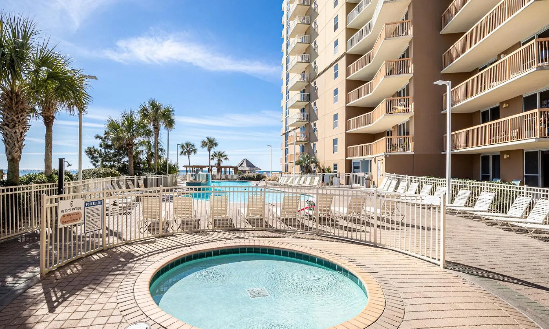 Pelican Beach 1811- By Holiday Isle Properties Destin Apartment