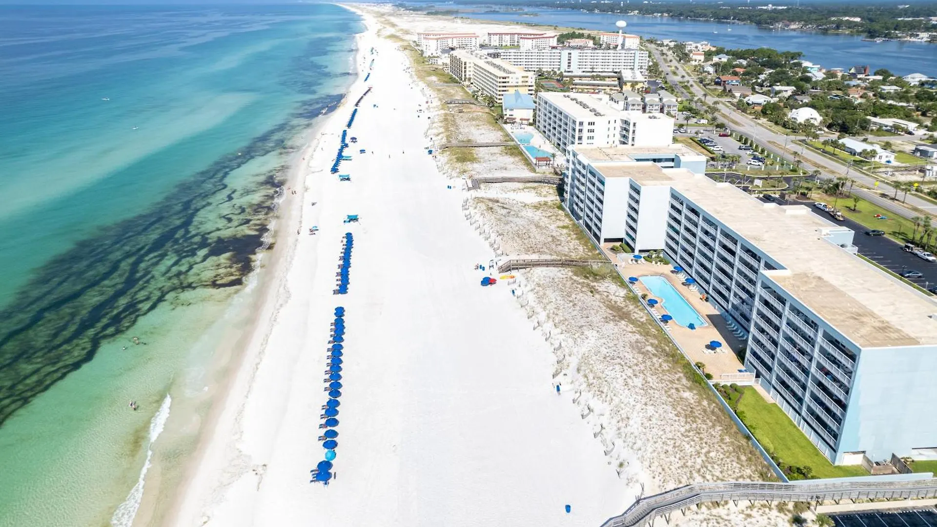Pelican Beach 1811- By Holiday Isle Properties Destin Apartment