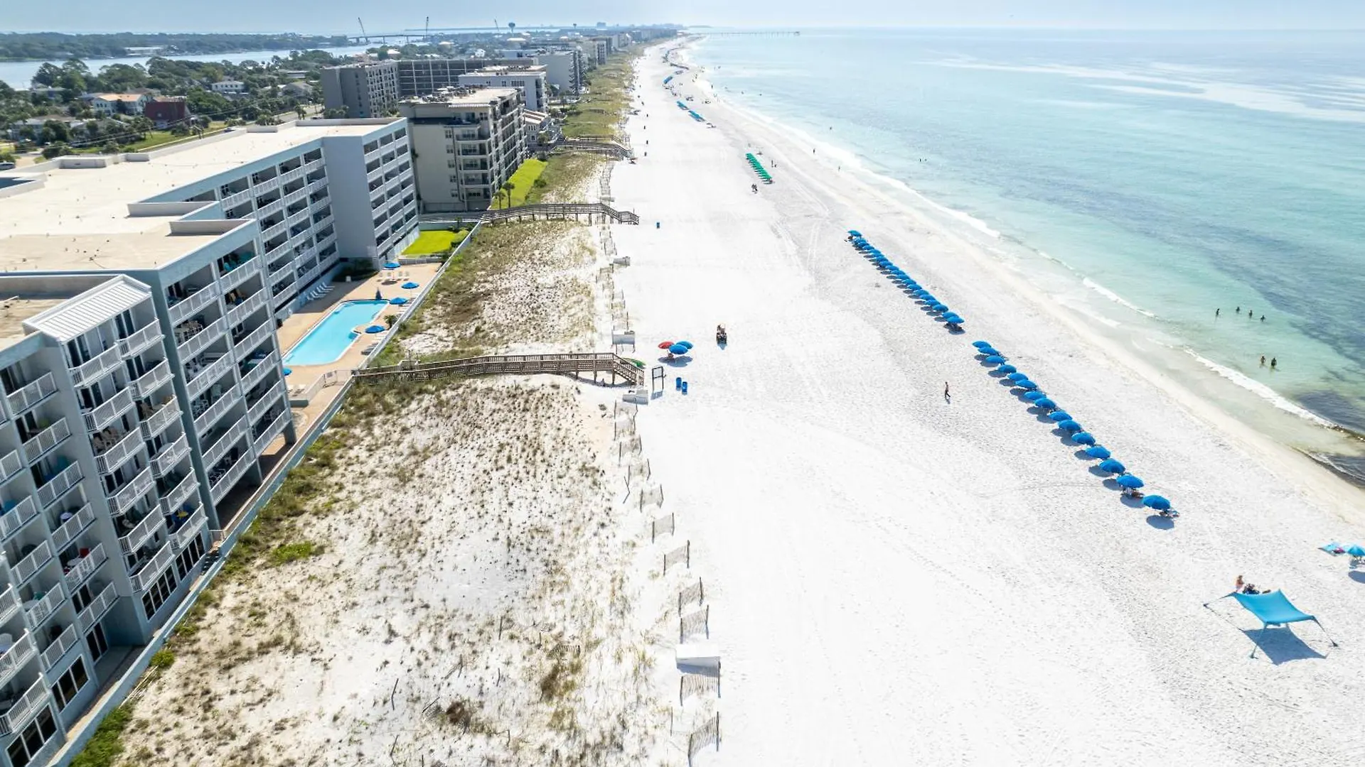 Pelican Beach 1811- By Holiday Isle Properties Destin