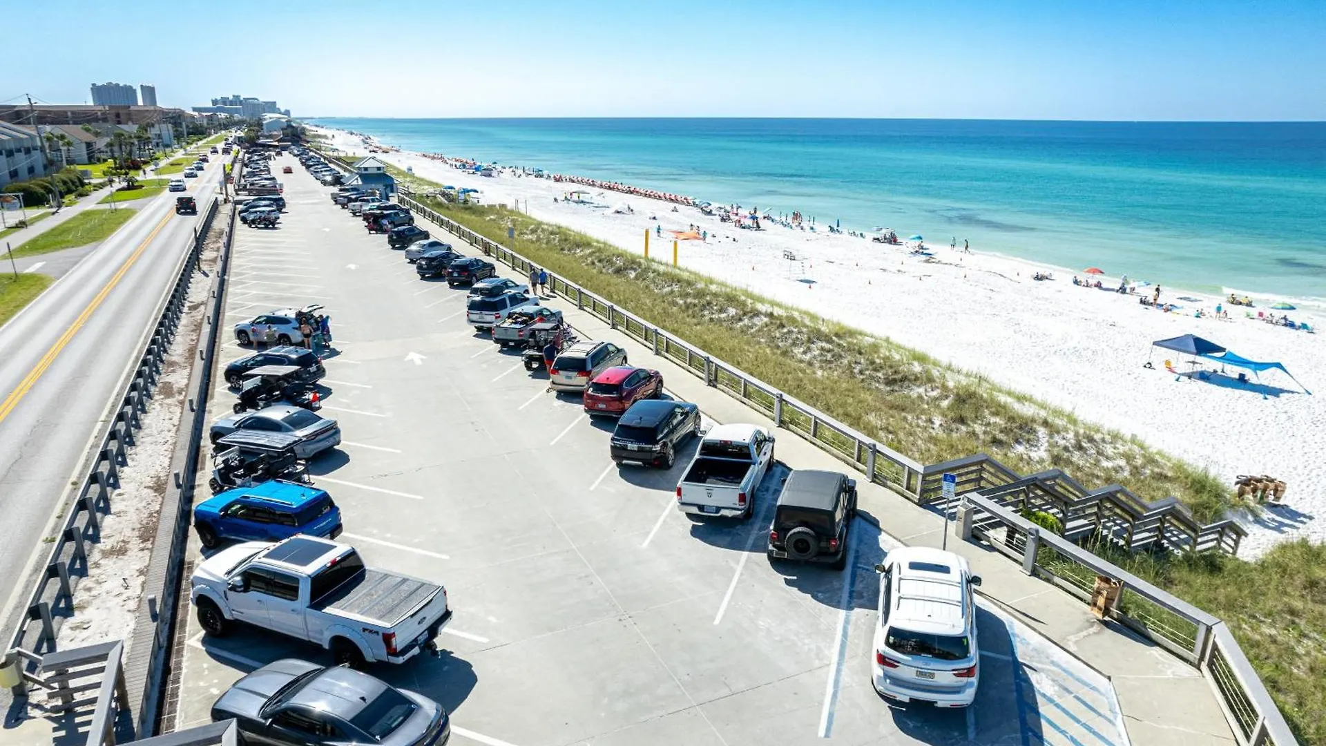 Pelican Beach 1811- By Holiday Isle Properties Destin